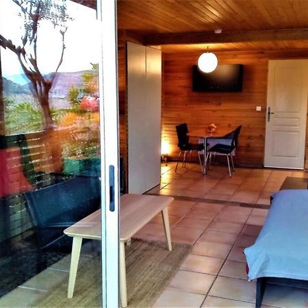 Studio 32m2 - dans propriété avec vue imprenable sur le Lac du Salagou Liausson Esterno foto
