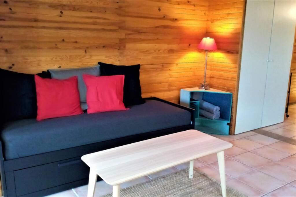 Studio 32m2 - dans propriété avec vue imprenable sur le Lac du Salagou Liausson Esterno foto